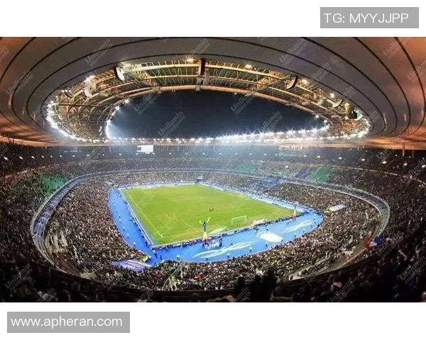 足球明星阿罗精彩瞬间集锦展现其无与伦比的球场魅力与风采